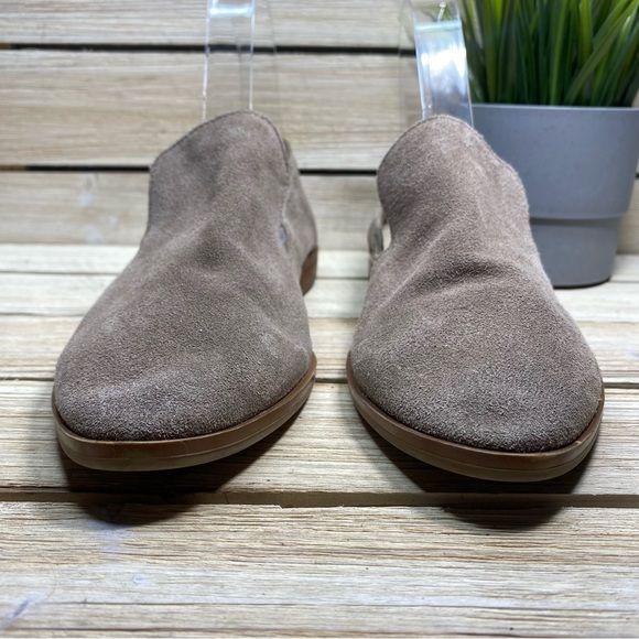 Crown Vintage “Carla 2” Taupe Beige Loafer Flats - Size: 7M - Picture 2 of 9